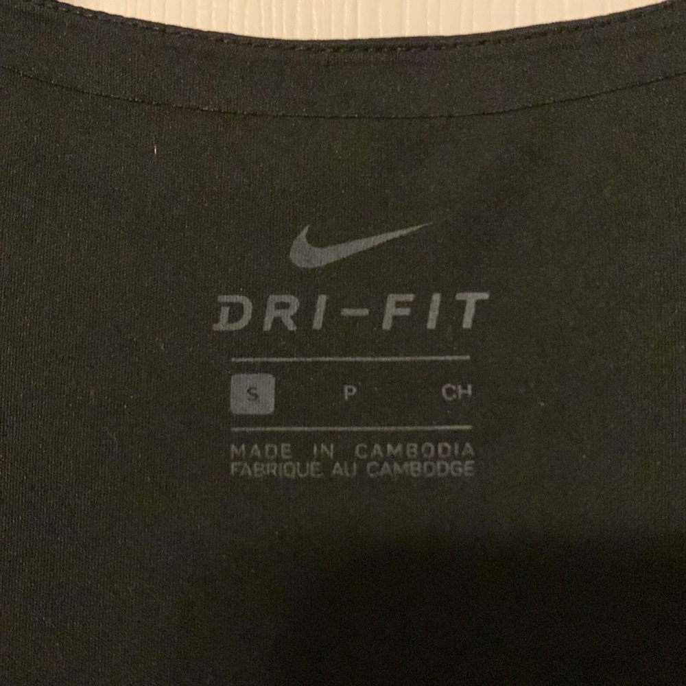 Women’s Nike Active Tank Top - Picture 2 of 4